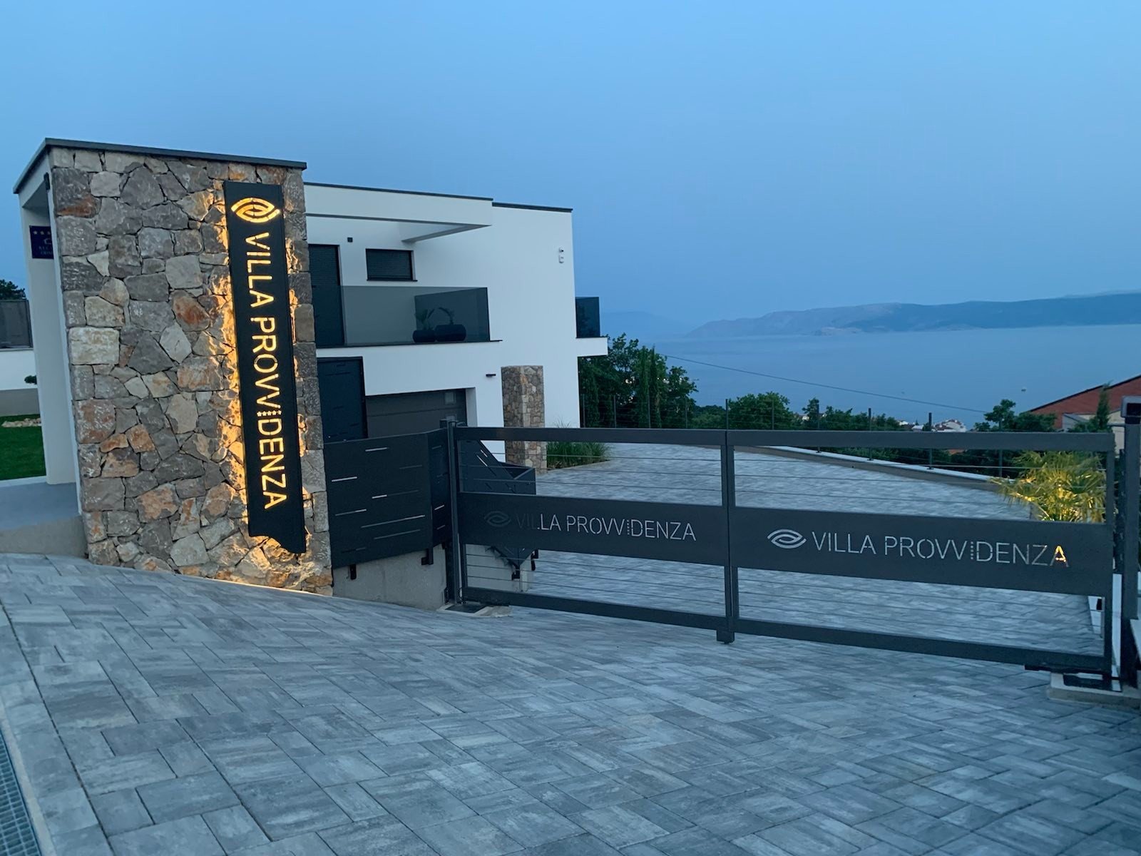 VILLA%20PROVVIDENZA%20-%20Entrance VILLA%20PROVVIDENZA%20-%20Entrance